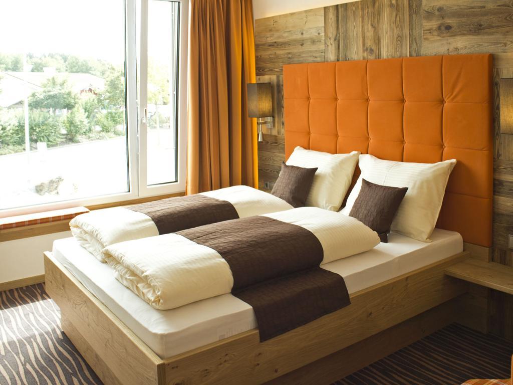 Alpenflair Hotel Buchloe Pokoj fotografie